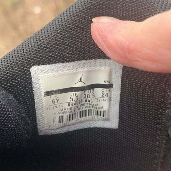 Nike Jordan Super Fly 5 Black Sneakers Sz 6Y - Picture 8 of 8